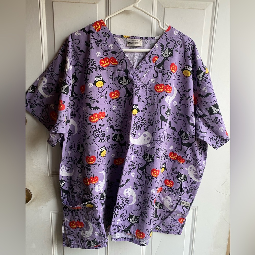 Halloween 3X scrub top